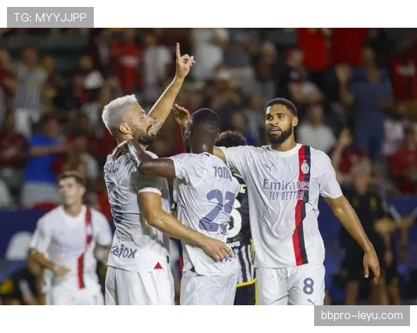 尼斯中场组织力显著提升,战术革新开启球队新篇章 尼斯中场组织力显著提升,战术革新开启球队新篇章